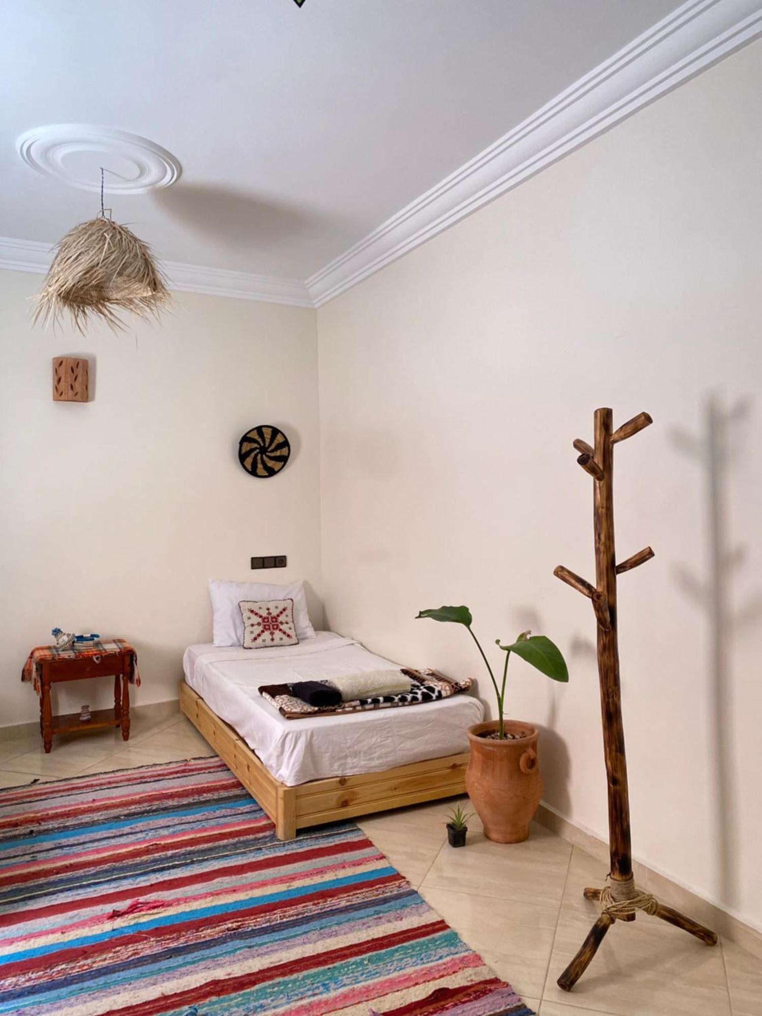 Chill Surfer Hostel Tamraght エクステリア 写真